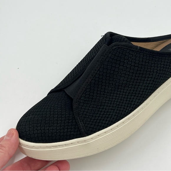 Sofft Women’s Beekon Snake Embossed Leather Sneaker Mule Black 10M Slip On - Picture 6 of 16